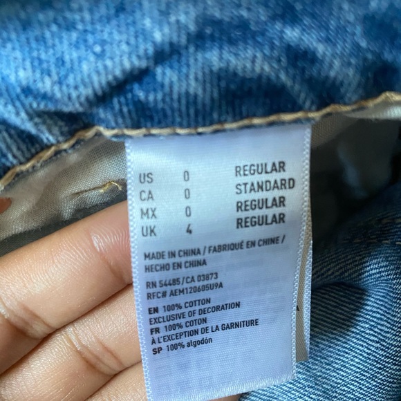 American Eagle Boyfriend Jean - Picture 4 of 4